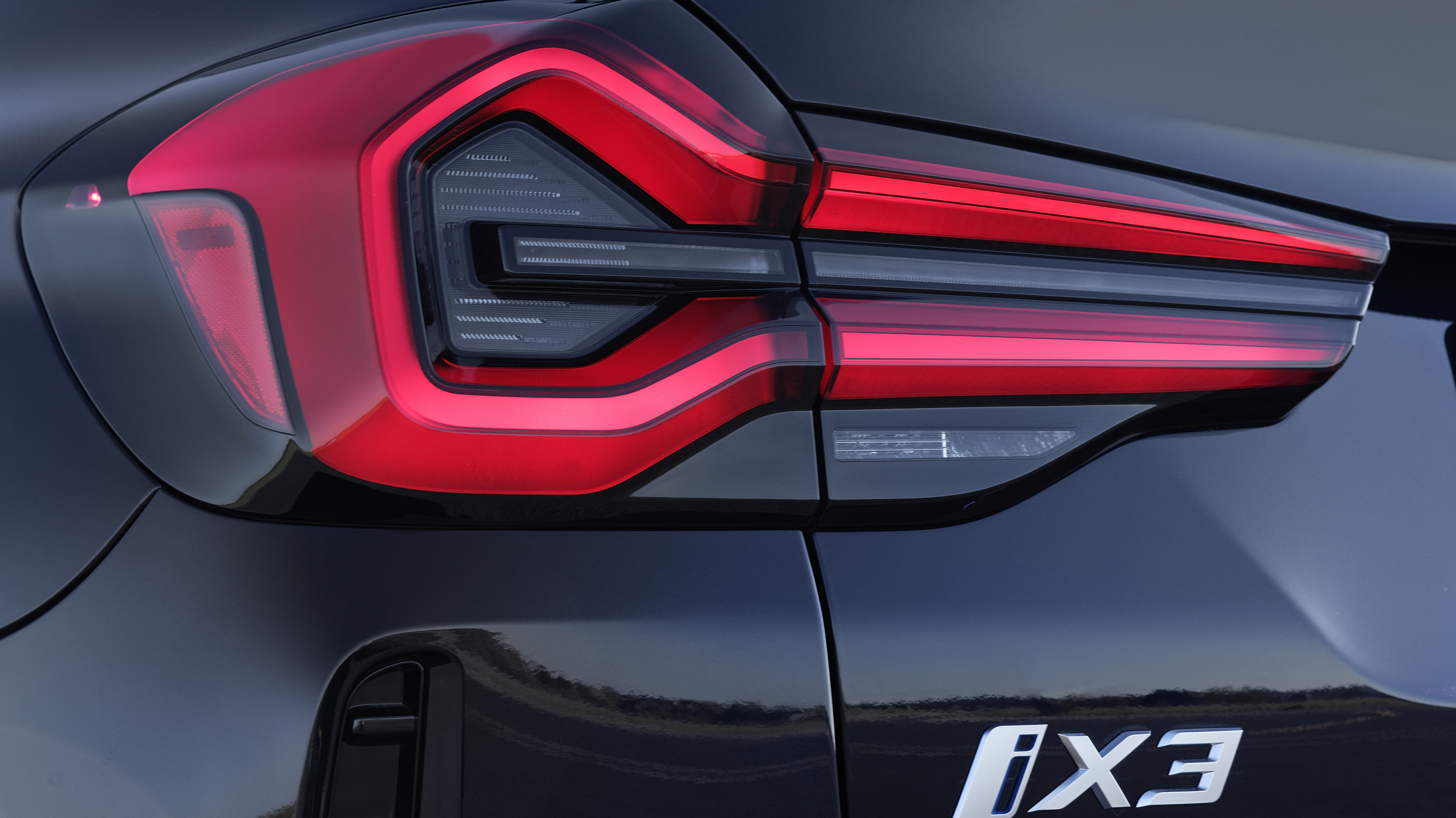 2021 BMW iX3