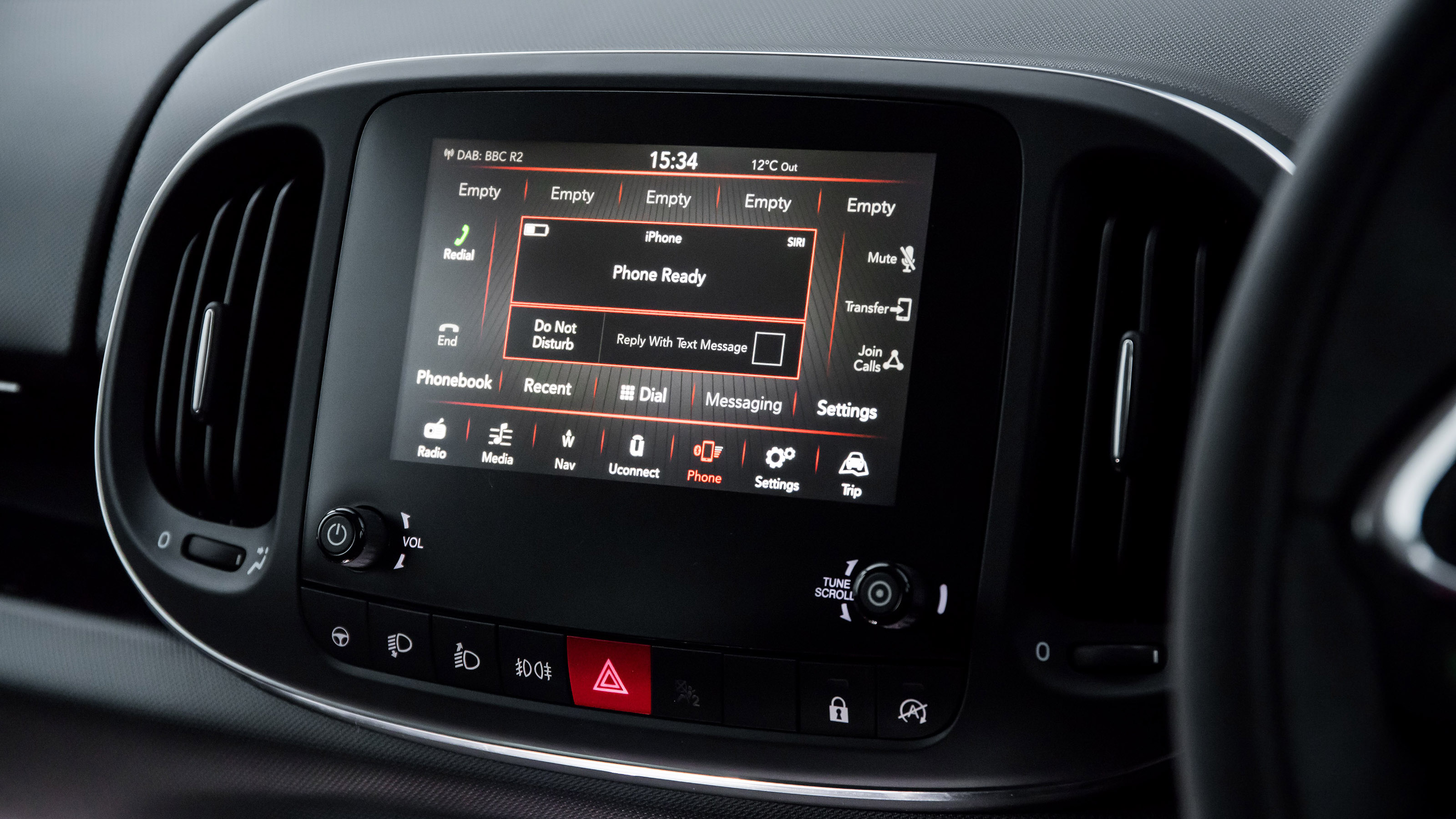 Fiat 500L infotainment screen
