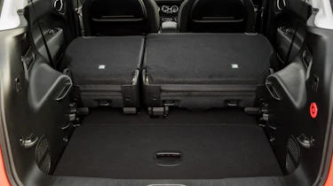 Fiat 500L boot