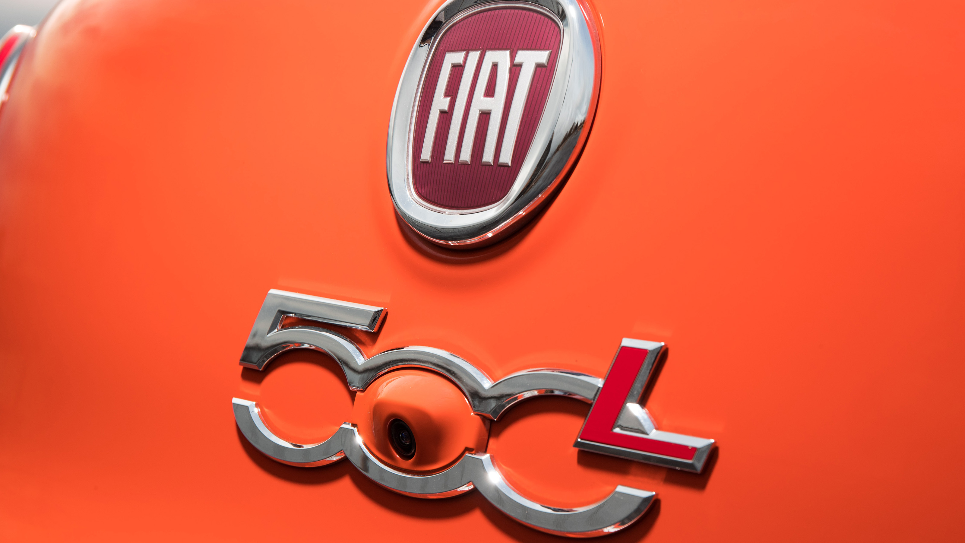 Fiat 500L badge