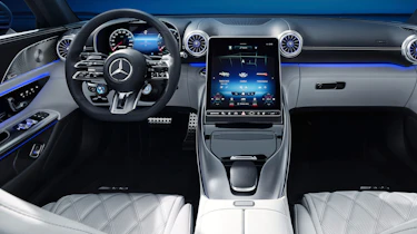 2022 Mercedes SL - interior
