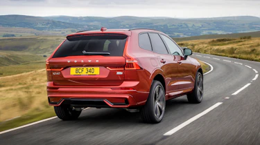 Volvo XC60 Recharge hybrid rear 3/4 tracking