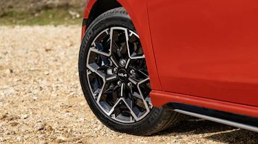2021 Kia Ceed wheel
