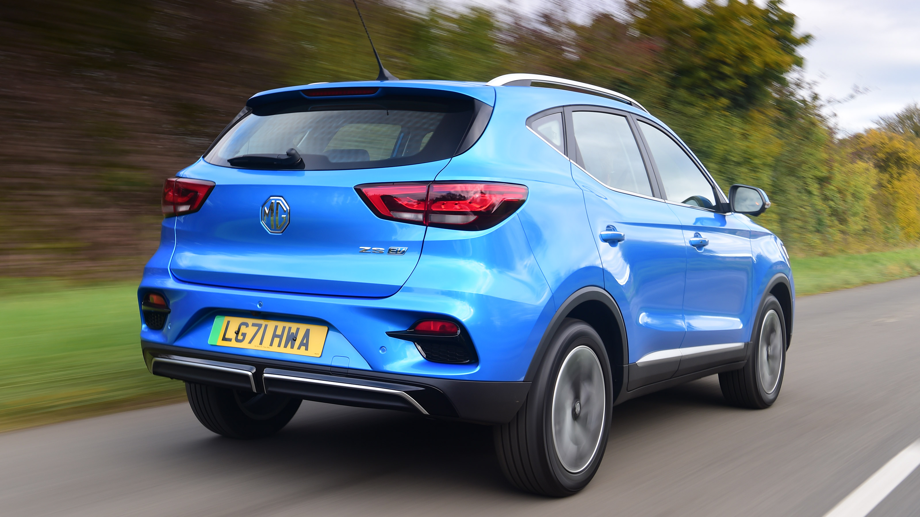 2021 MG ZS EV - rear 3/4 dynamic