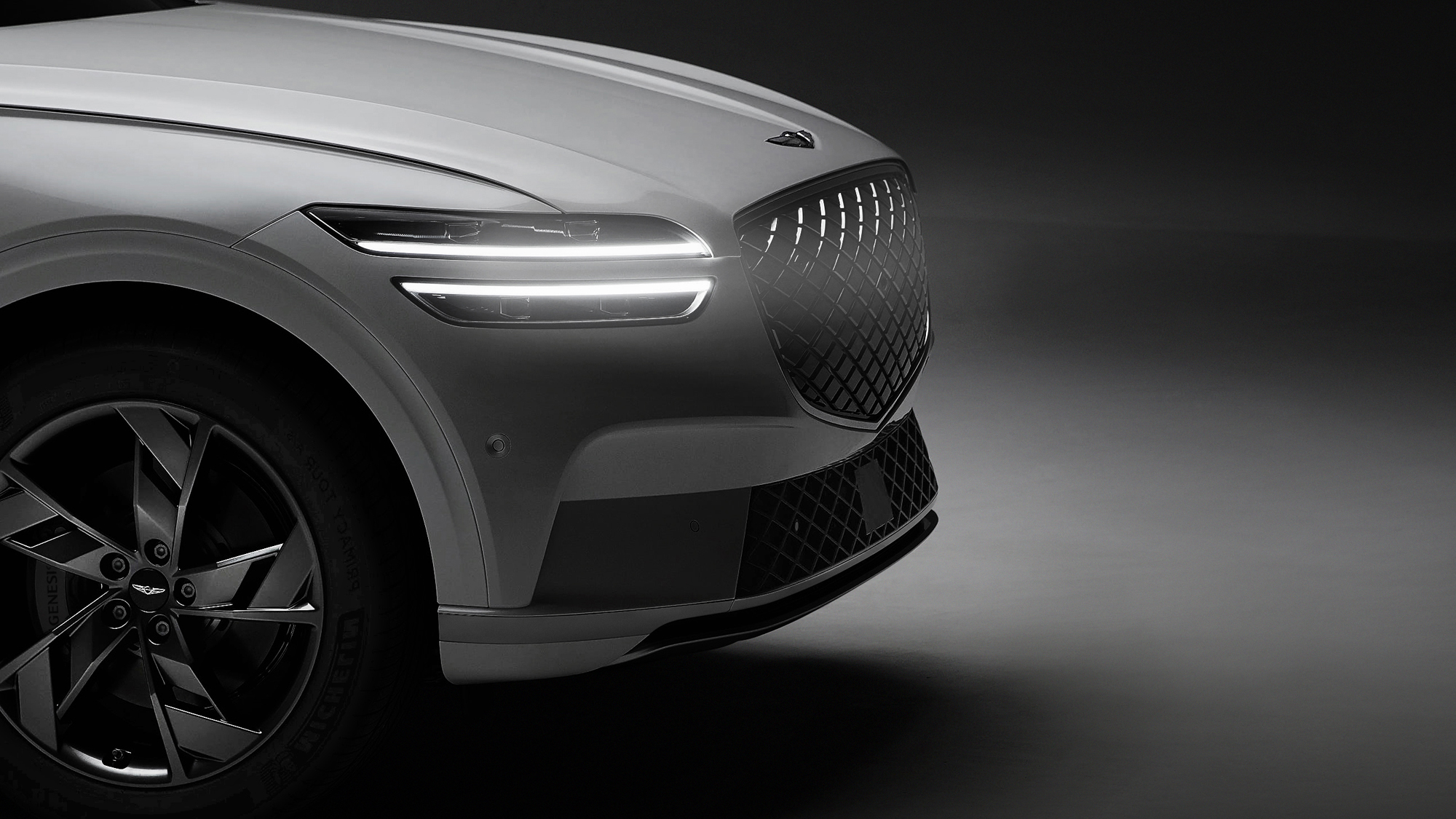Genesis Electrified GV70 - close up