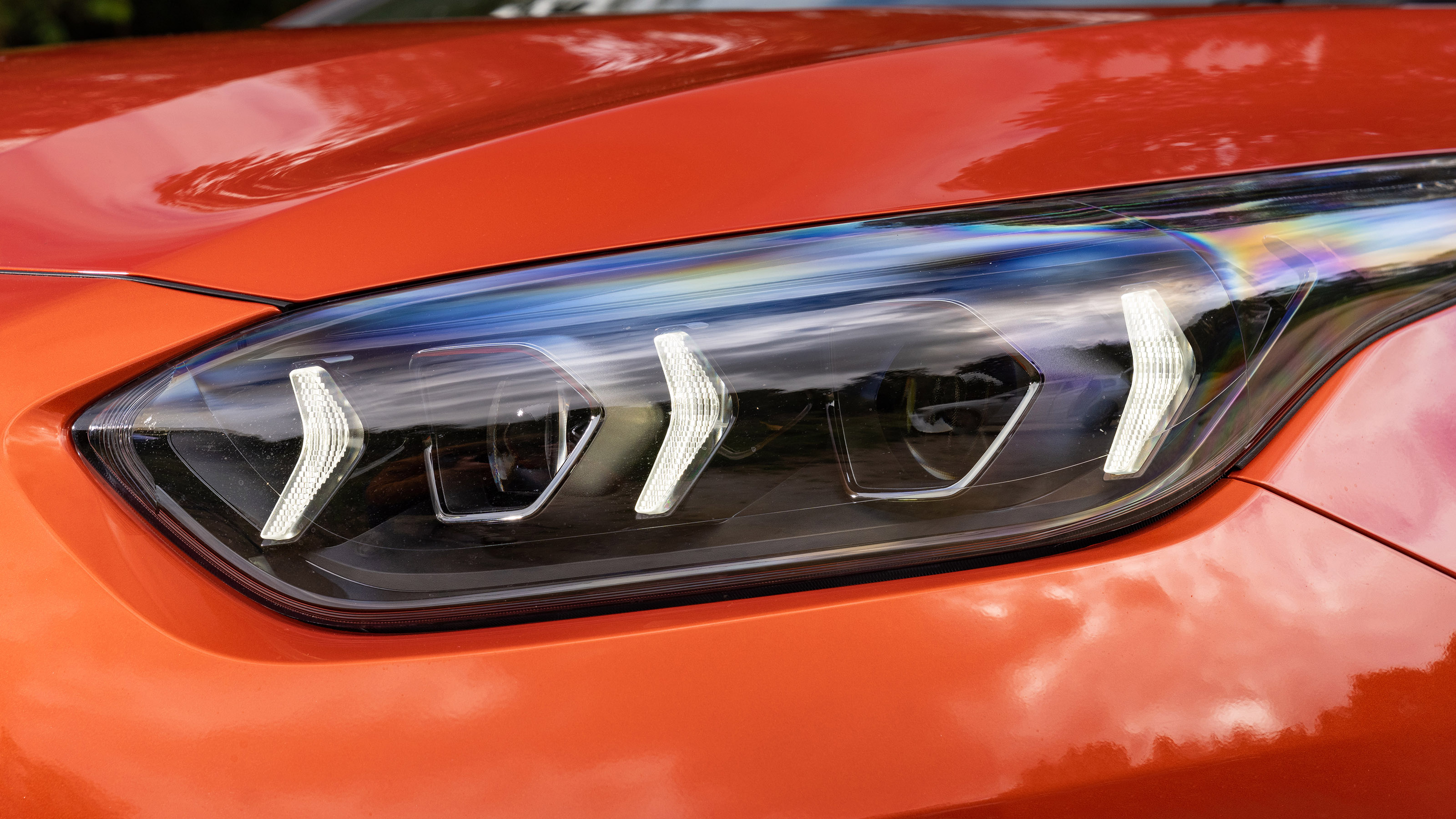 2021 Kia ProCeed headlight
