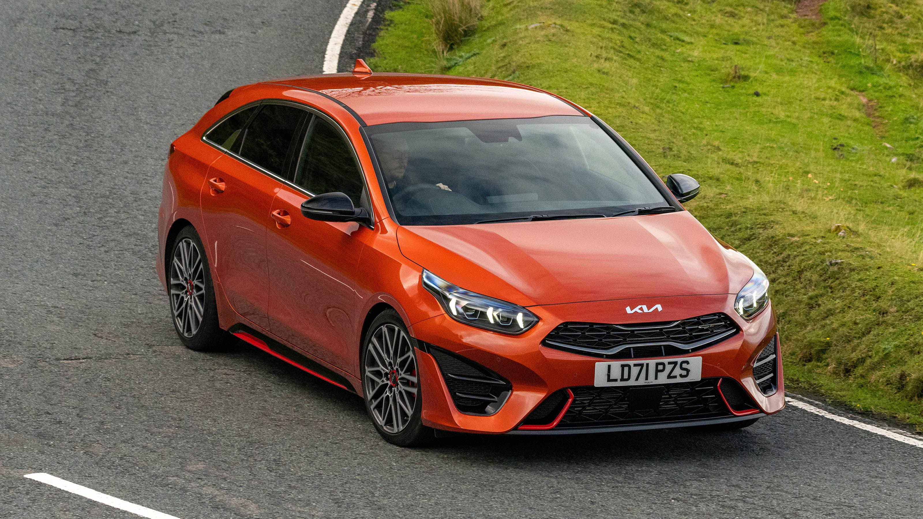 2021 Kia ProCeed cornering