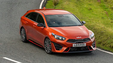 2021 Kia ProCeed cornering