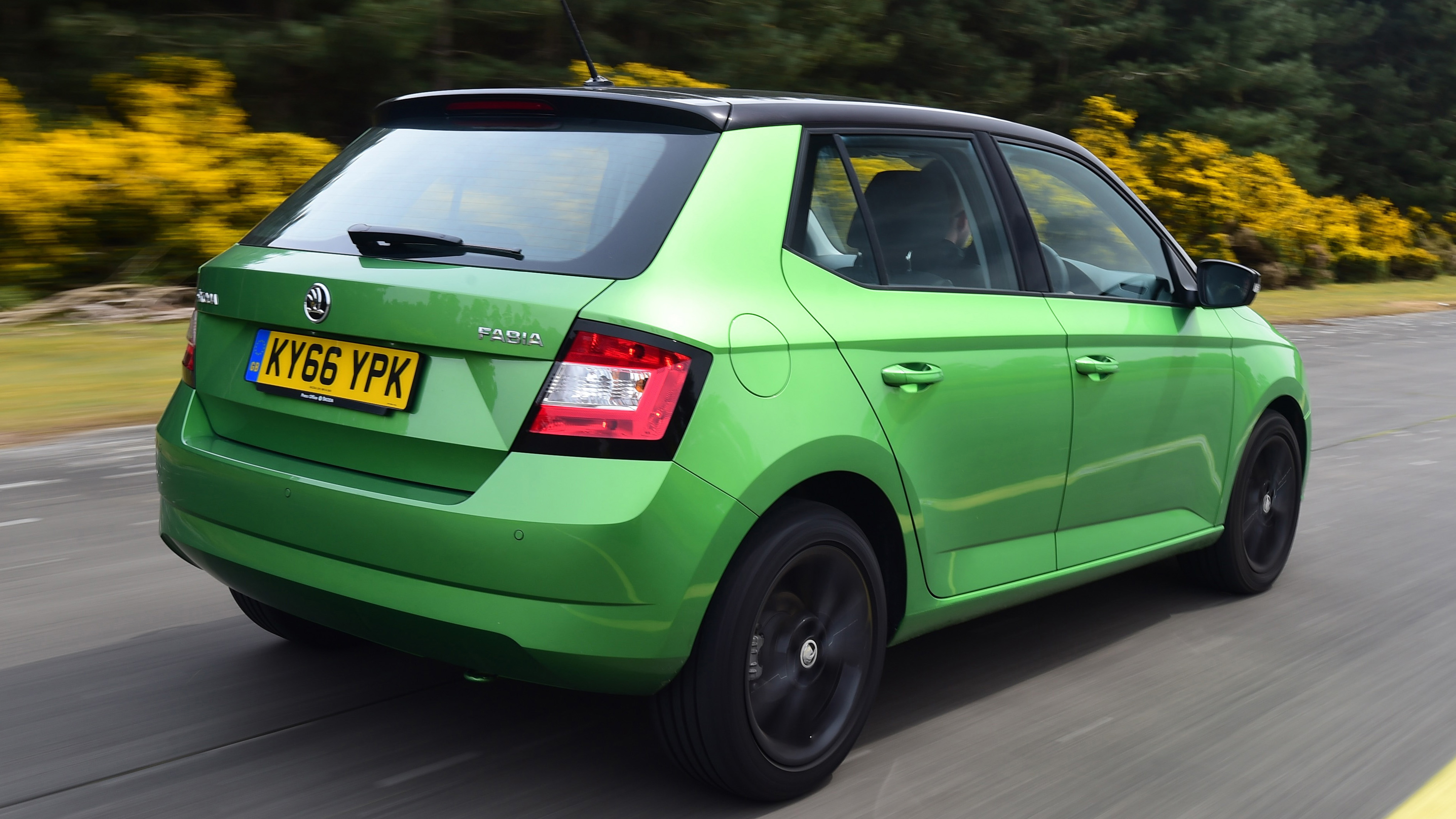 Skoda Fabia 2017 - rear 3/4