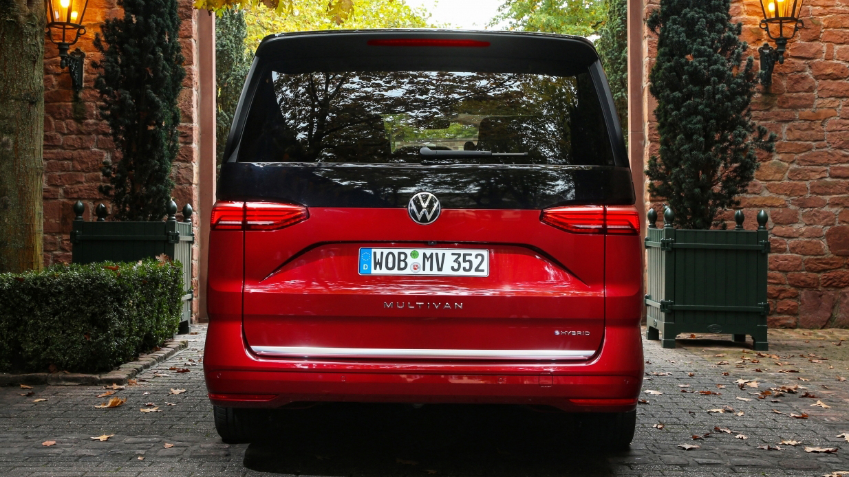 2022 Volkswagen Multivan MPV.