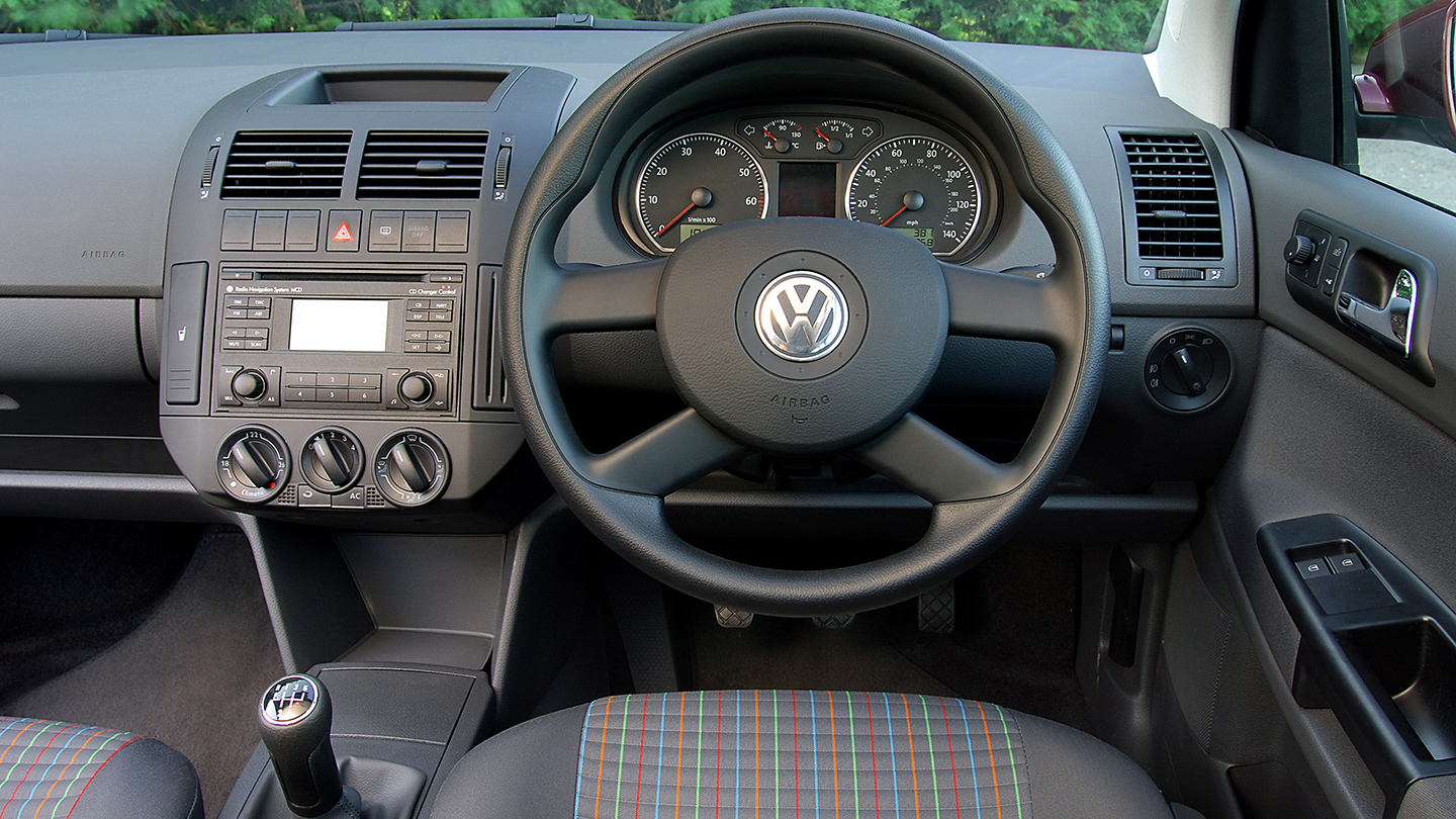 Polo interior