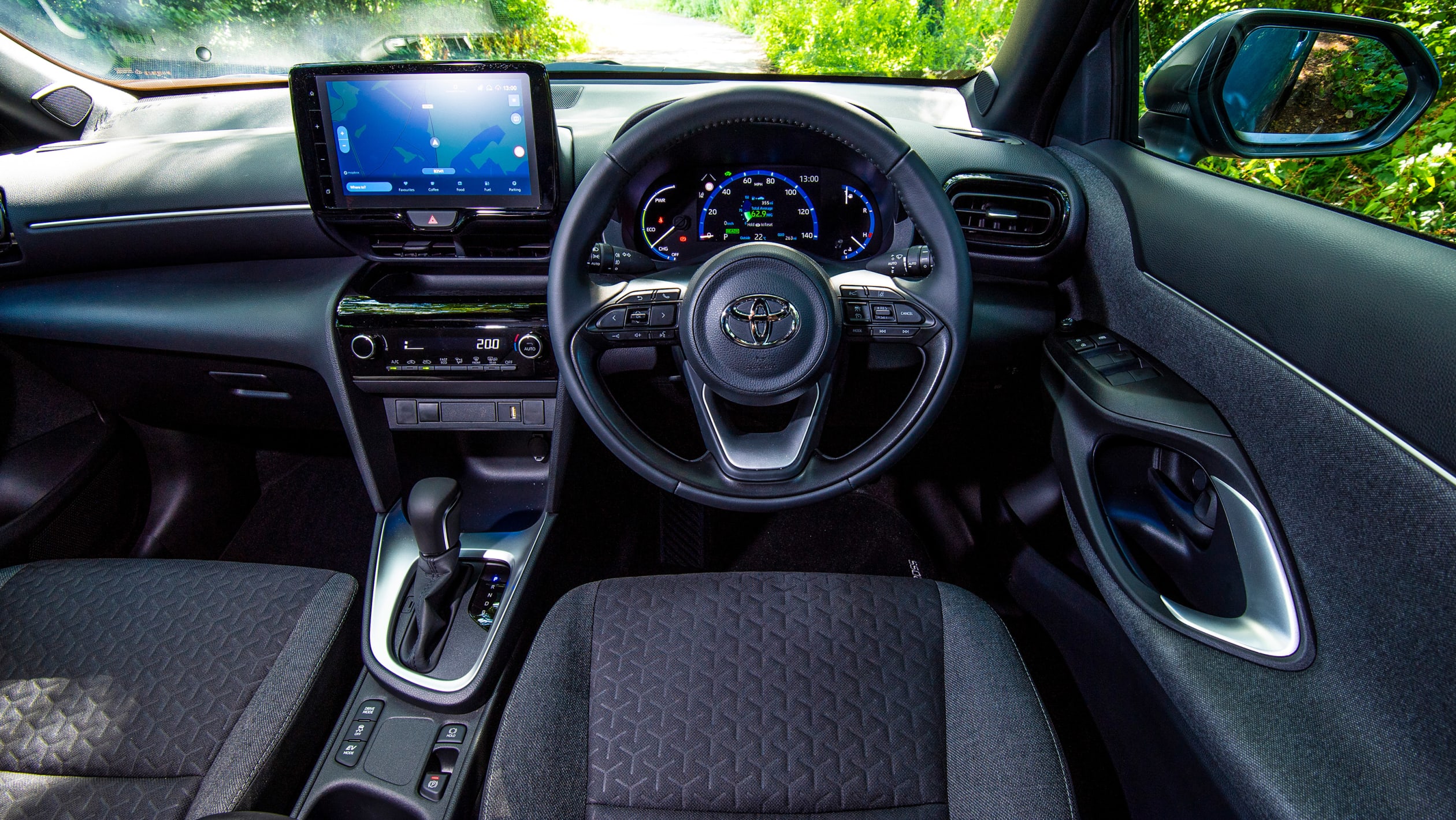 Toyota Yaris Cross - interior