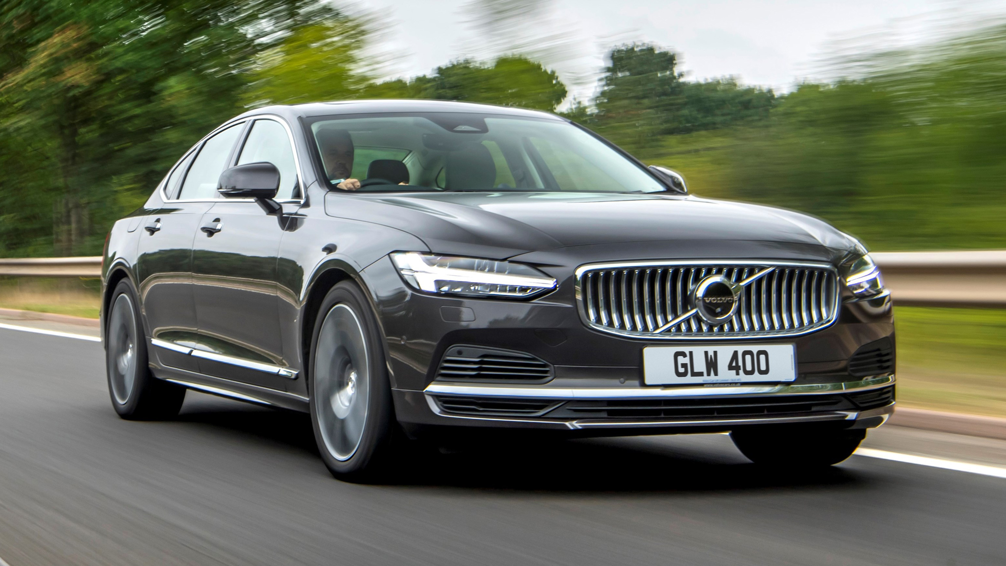 Volvo S90 driving