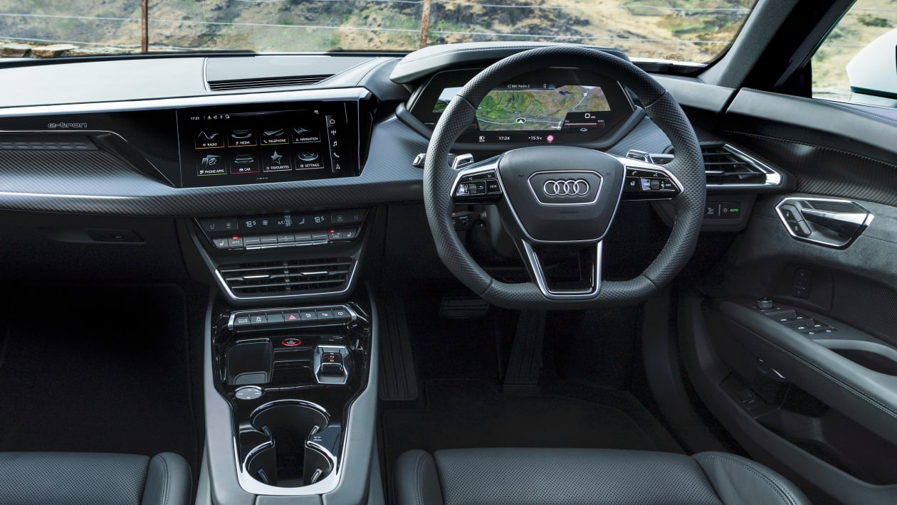 Audi e-tron GT interior