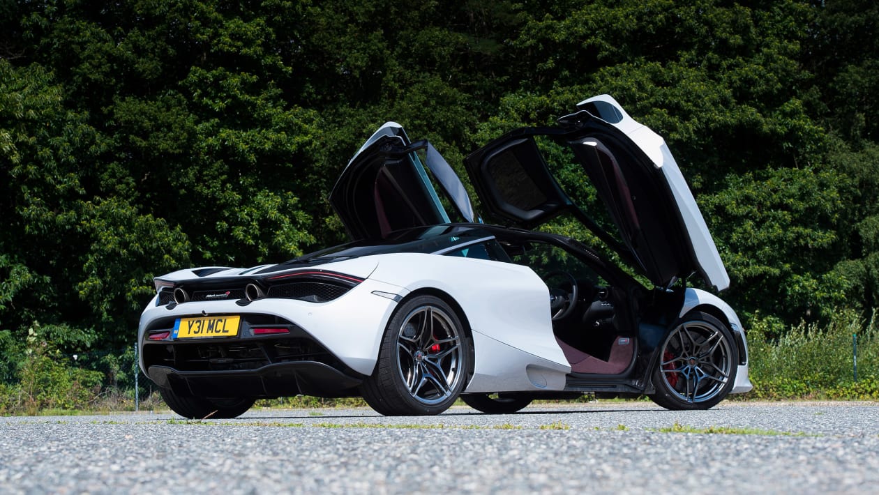 McLaren 720S coupe - rear 3/4 static doors open