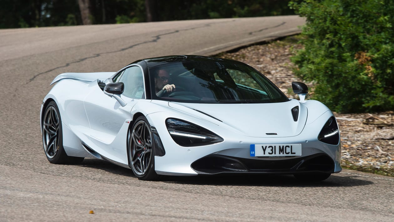 McLaren 720S coupe - front cornering 
