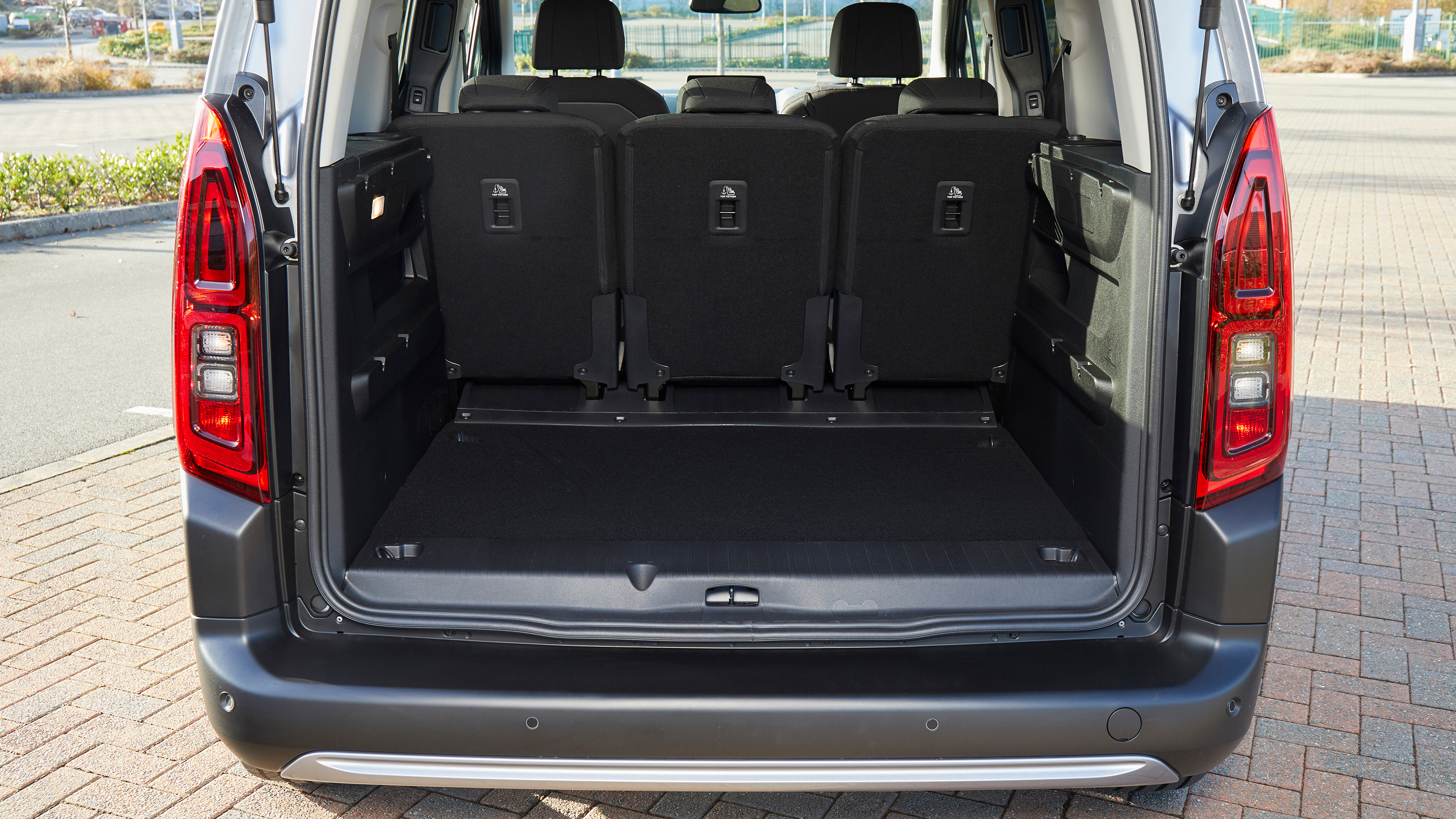 Citroen e-Berlingo MPV boot