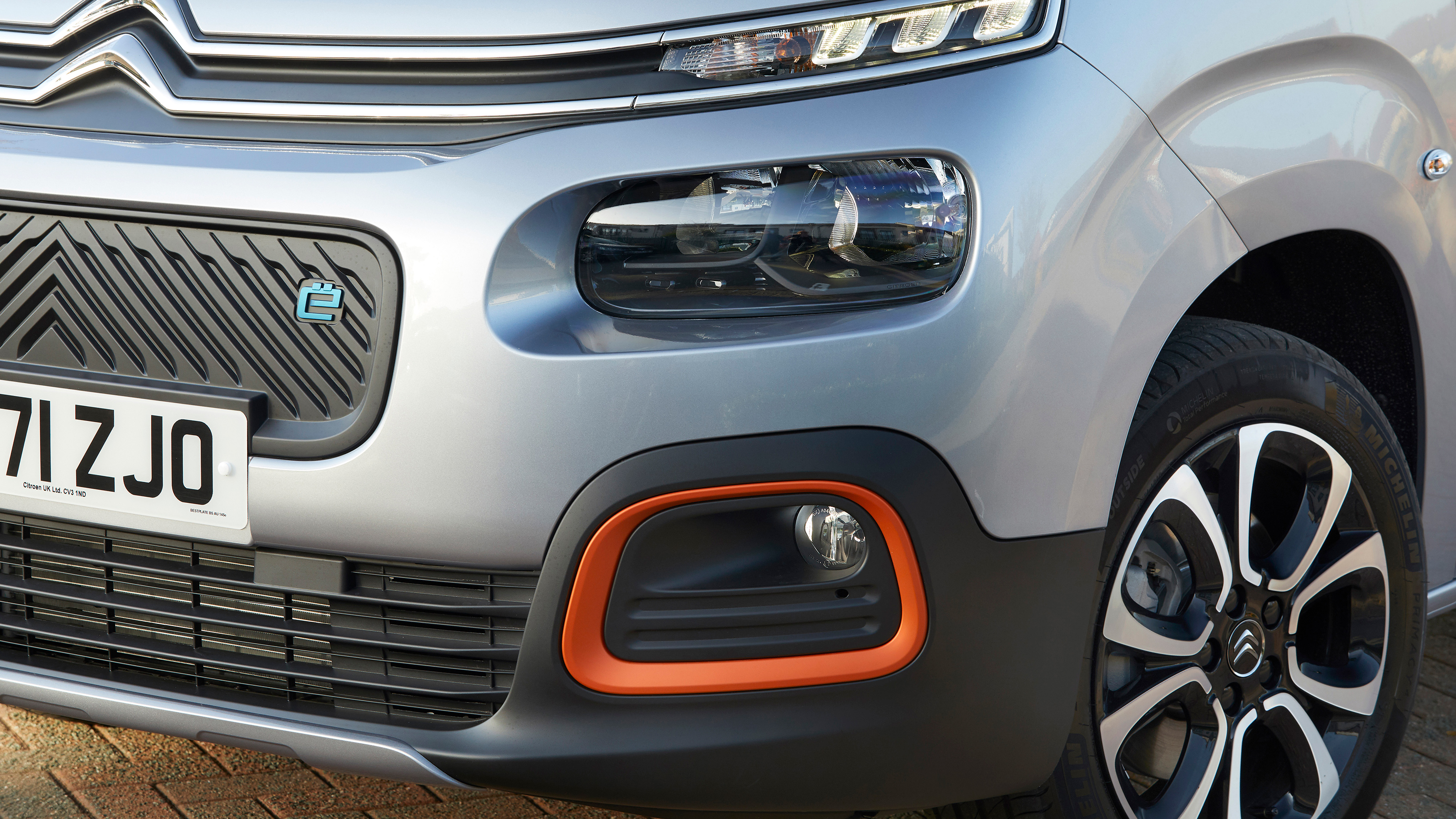Citroen e-Berlingo MPV grille