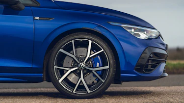 Volkswagen Golf R wheel