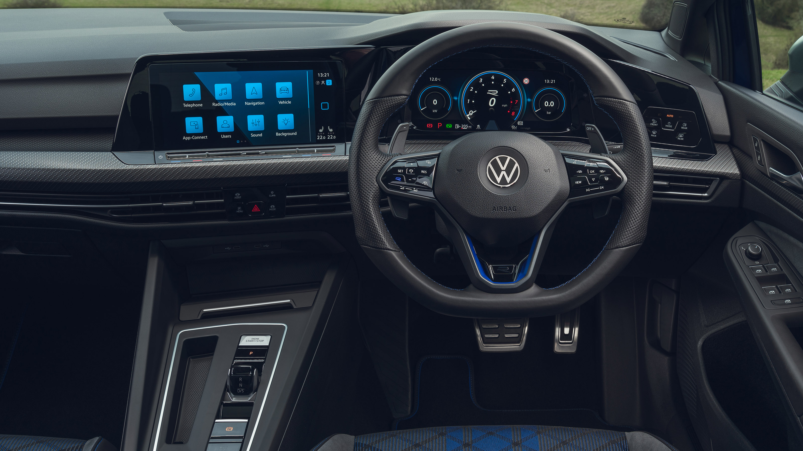 Volkswagen Golf R interior