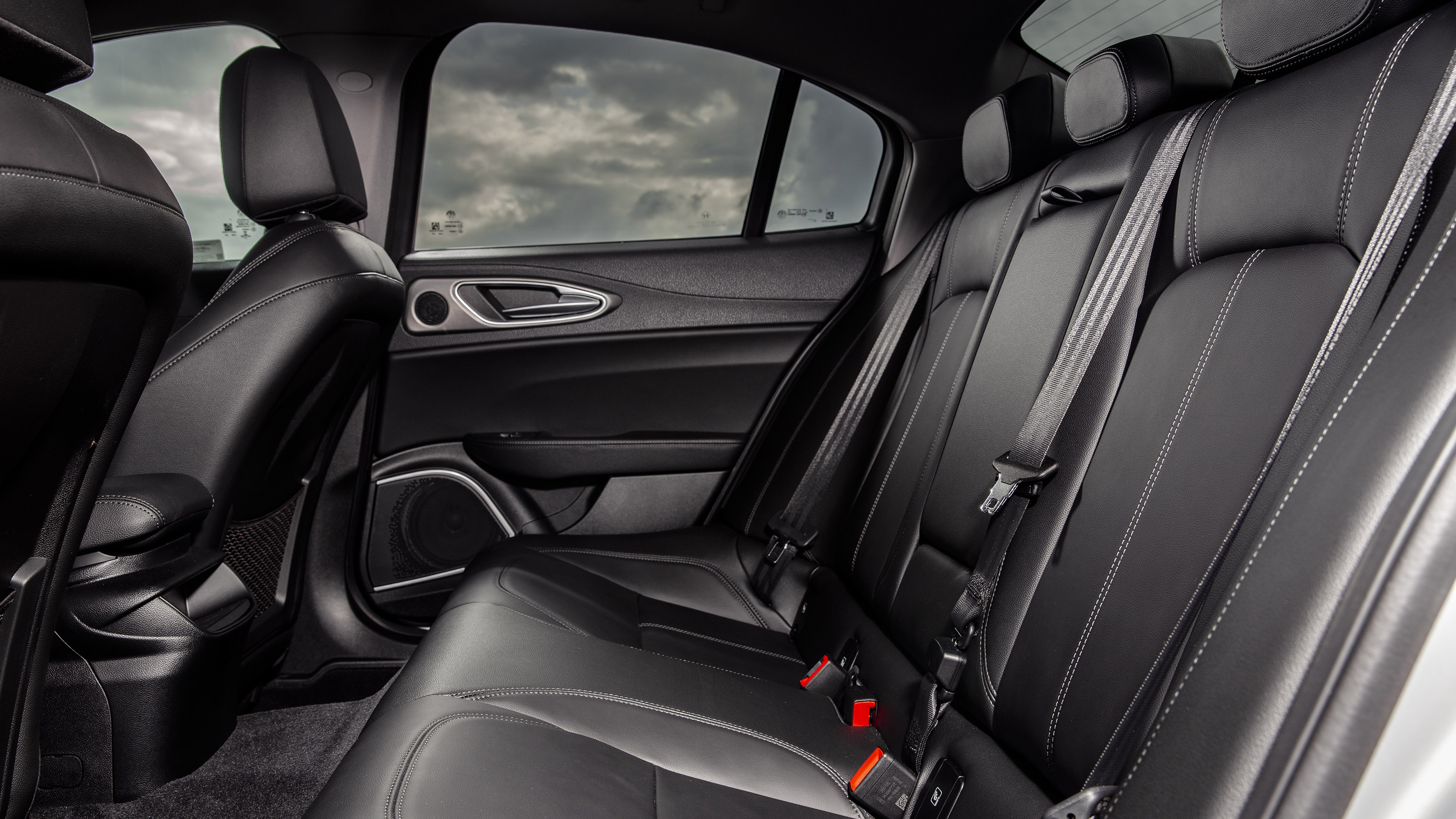 Alfa Romeo Giulia rear seats