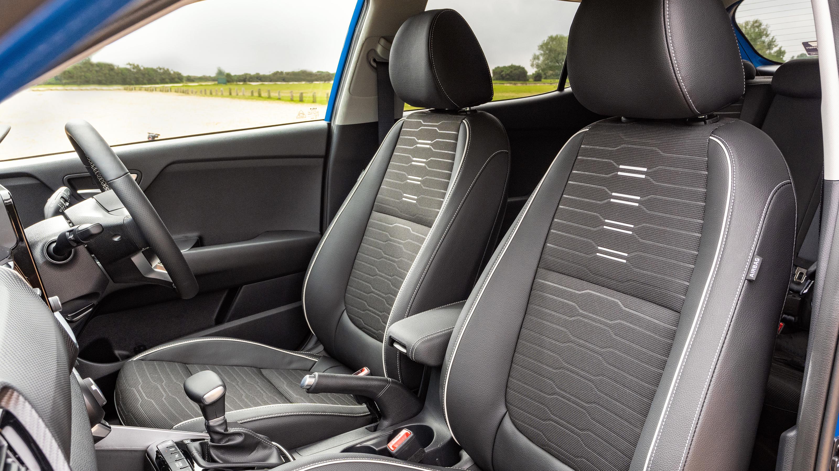 Kia Stonic GT-Line S seats