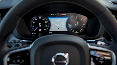 Volvo XC60 dials