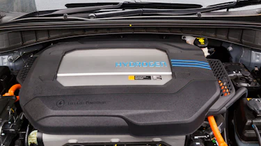 Fuel cell powertrain