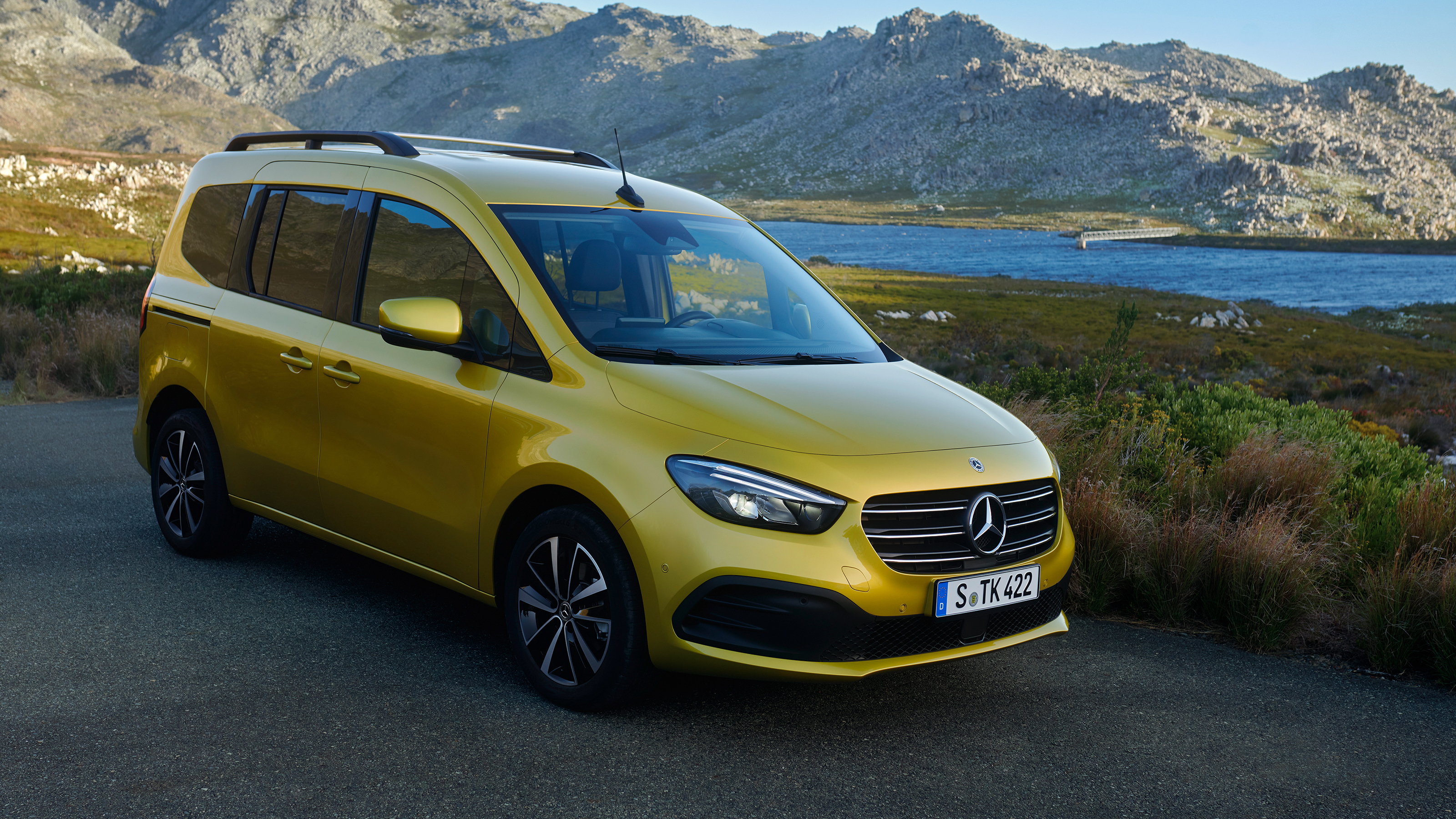 Mercedes T-Class 2022 - front