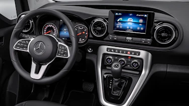 Mercedes T-Class 2022 - dash