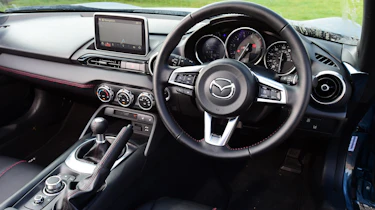 Mazda MX-5 interior