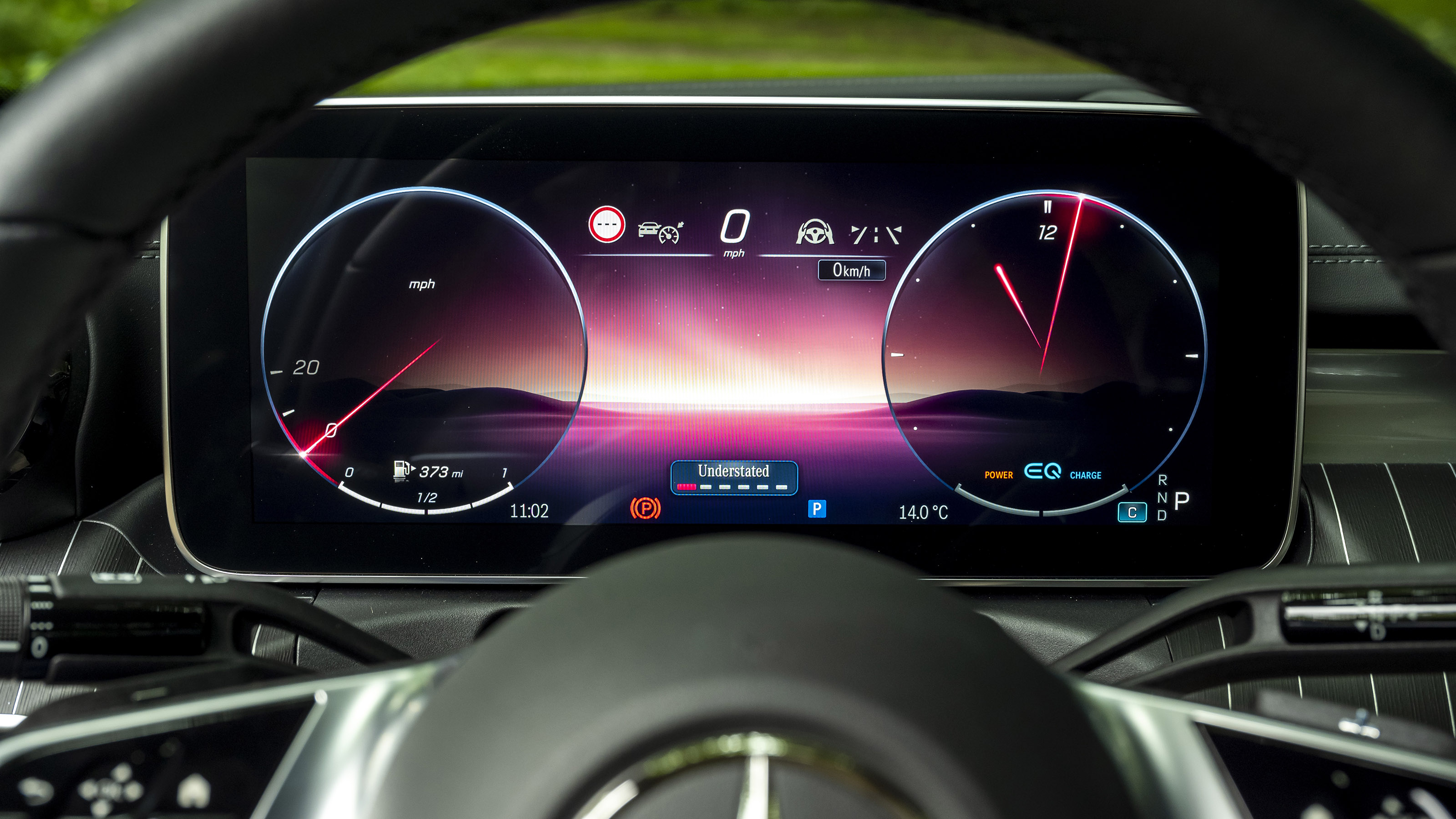Mercedes C-Class saloon dials