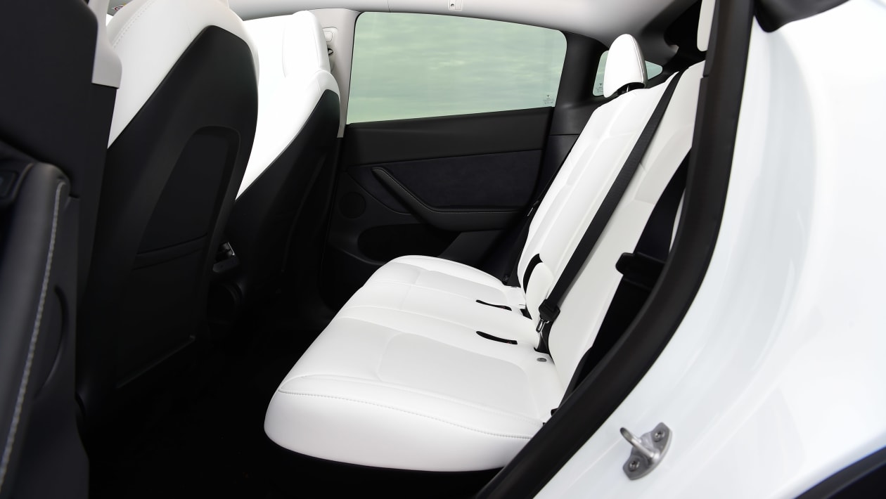 Genesis GV60 vs Kia EV6 vs Tesla Model Y 14