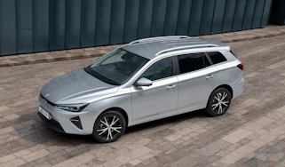 2022 MG 5 EV - front