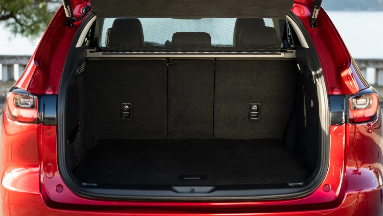 Mazda CX-60 - boot