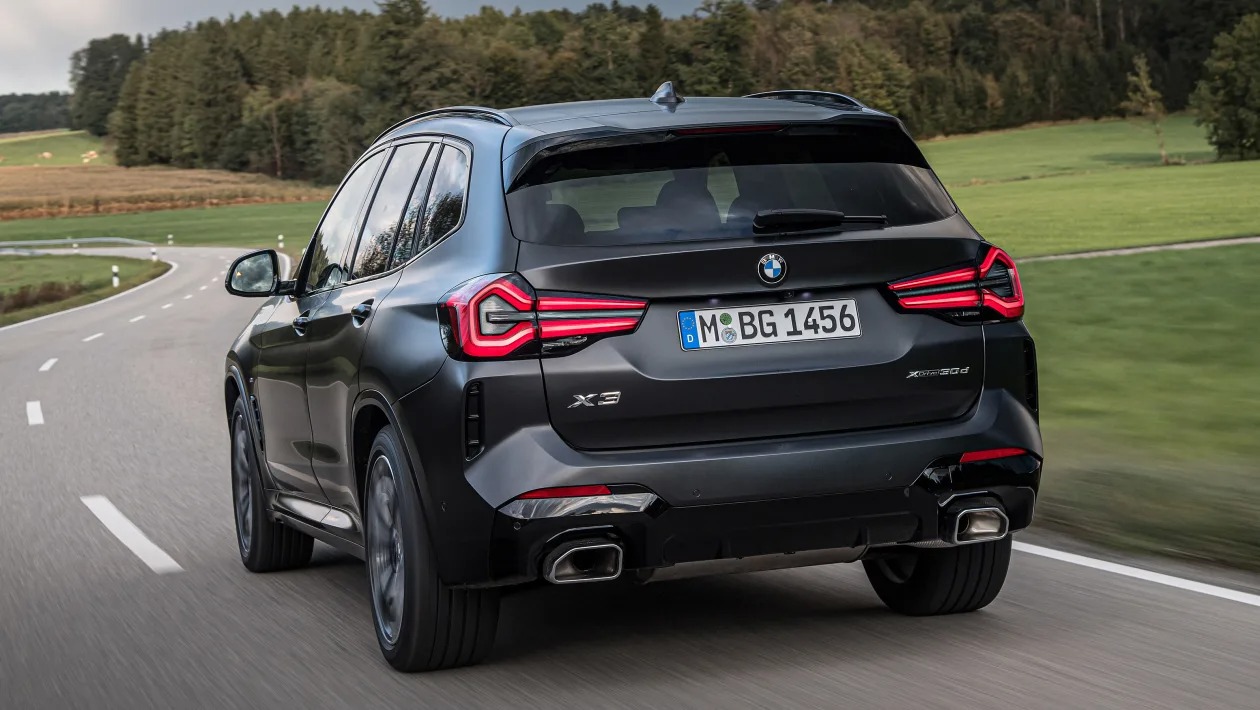 BMW X3 - rear