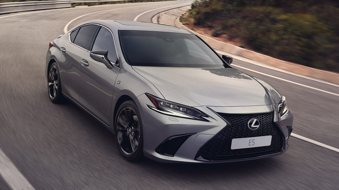 2023 Lexus ES - front