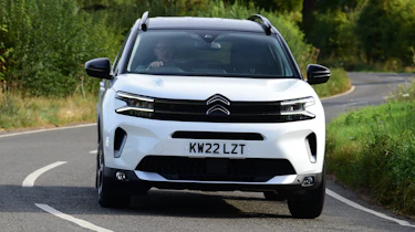 2022 Citroen C5 Aircross - front 2