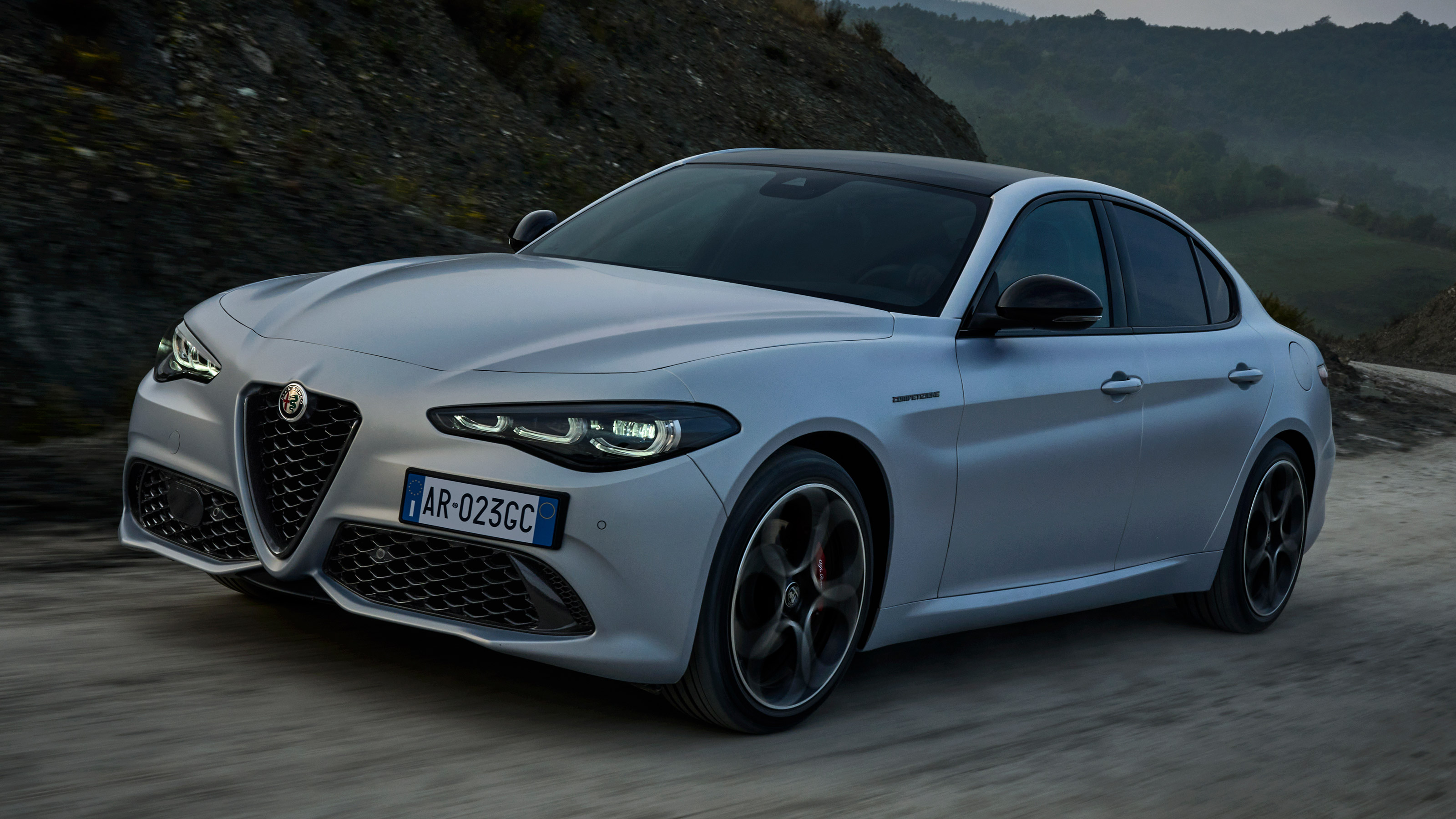 2023 Alfa Romeo Giulia - front