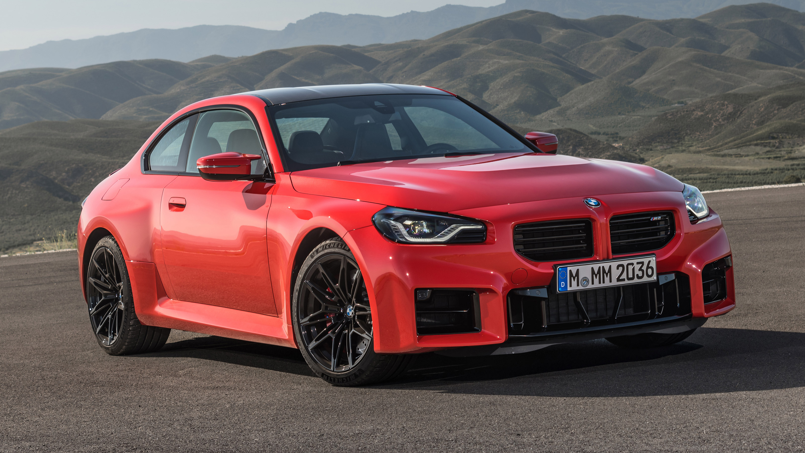 2022 BMW M2 - front
