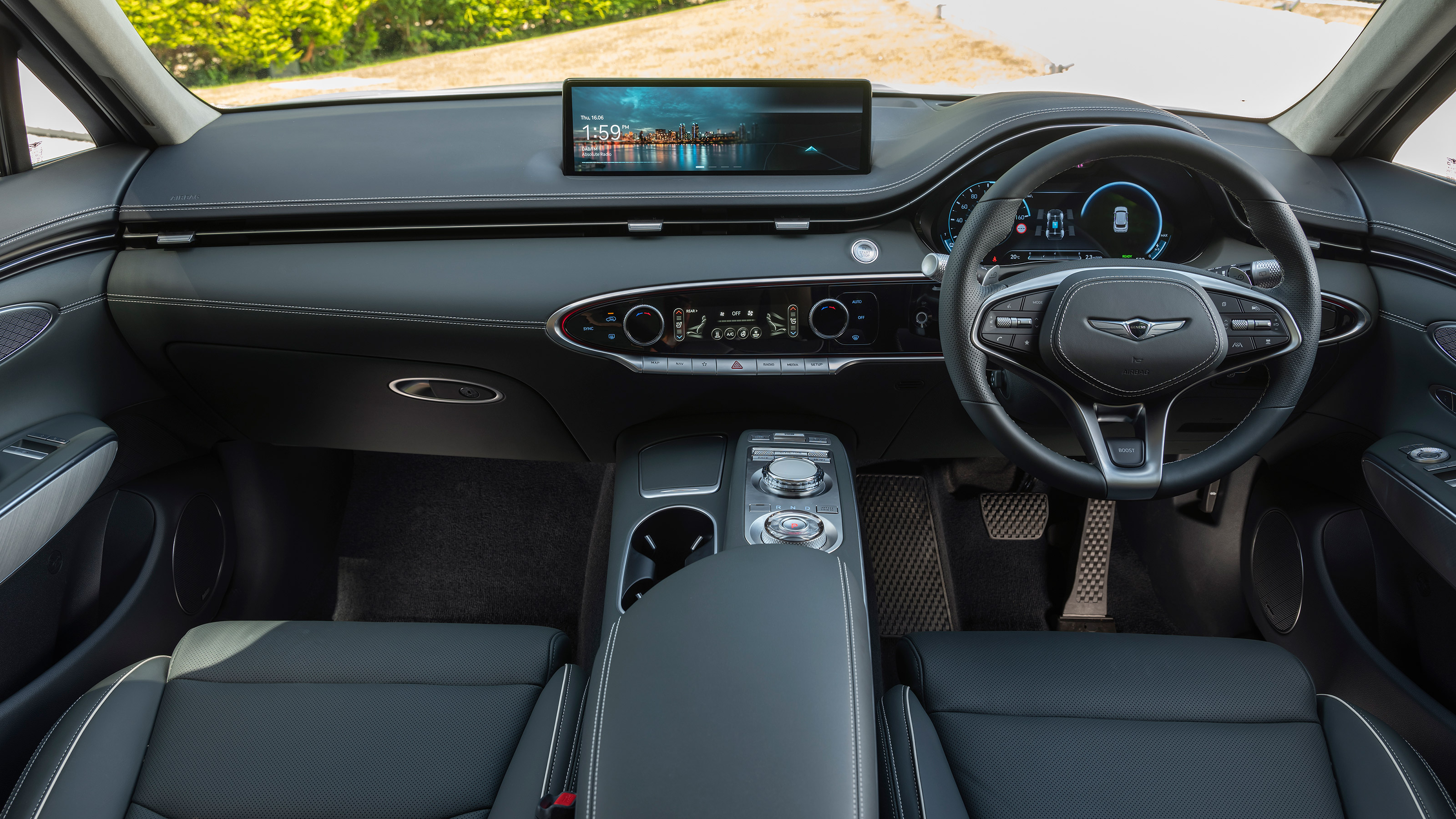 2022 Genesis Electrified GV70 - interior