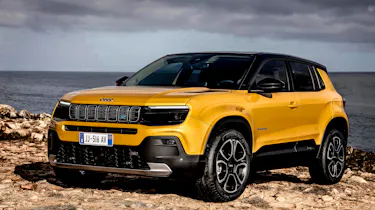 Jeep Avenger - front 1
