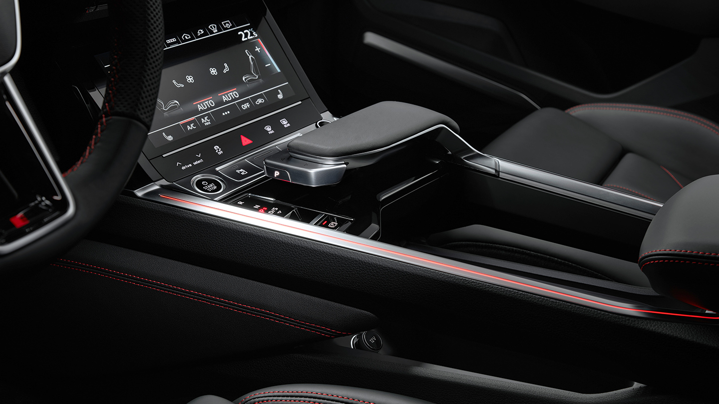 2023 Audi Q8 e-tron - touchscreen