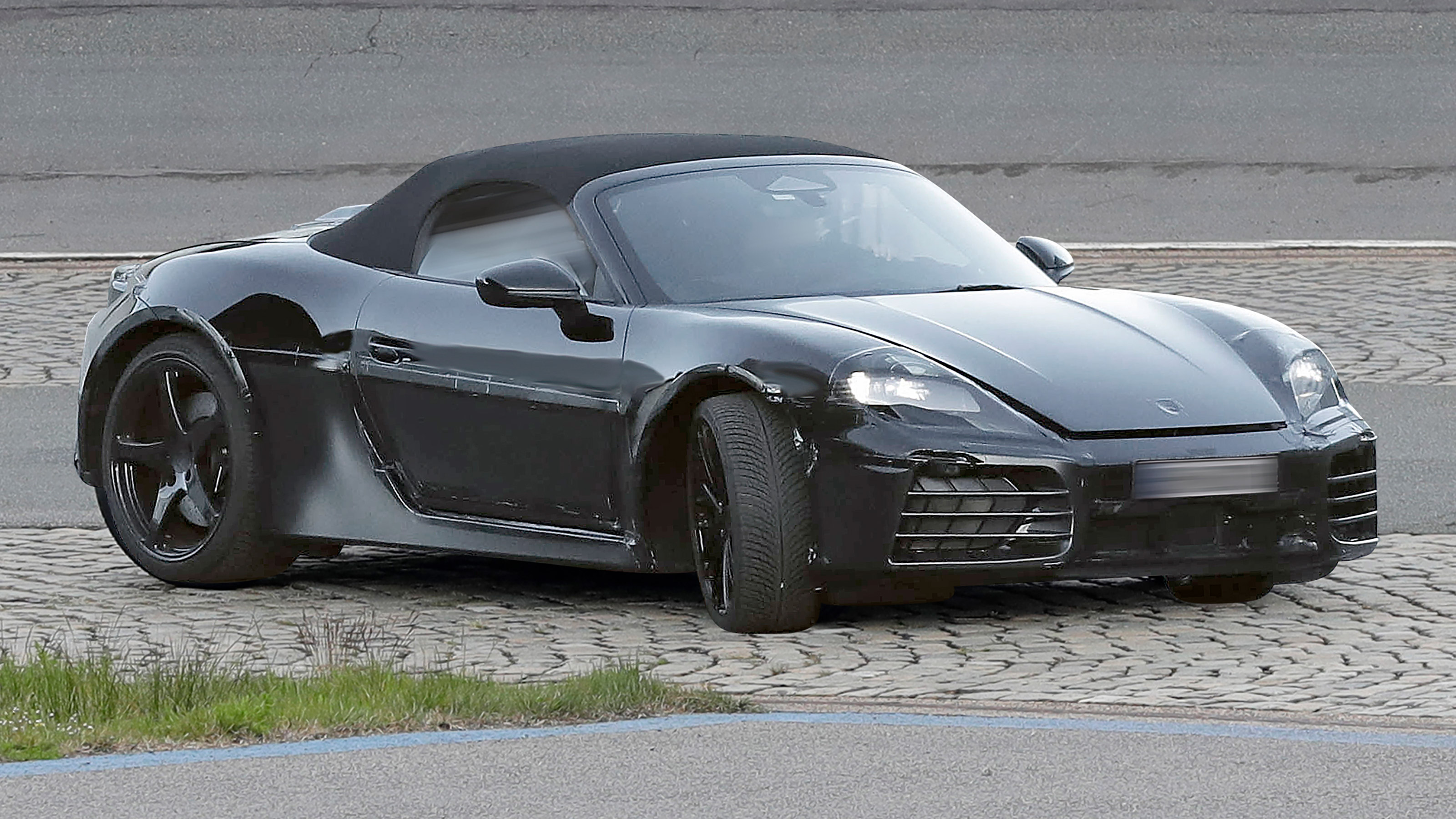 2024 Porsche 718 Boxster - front
