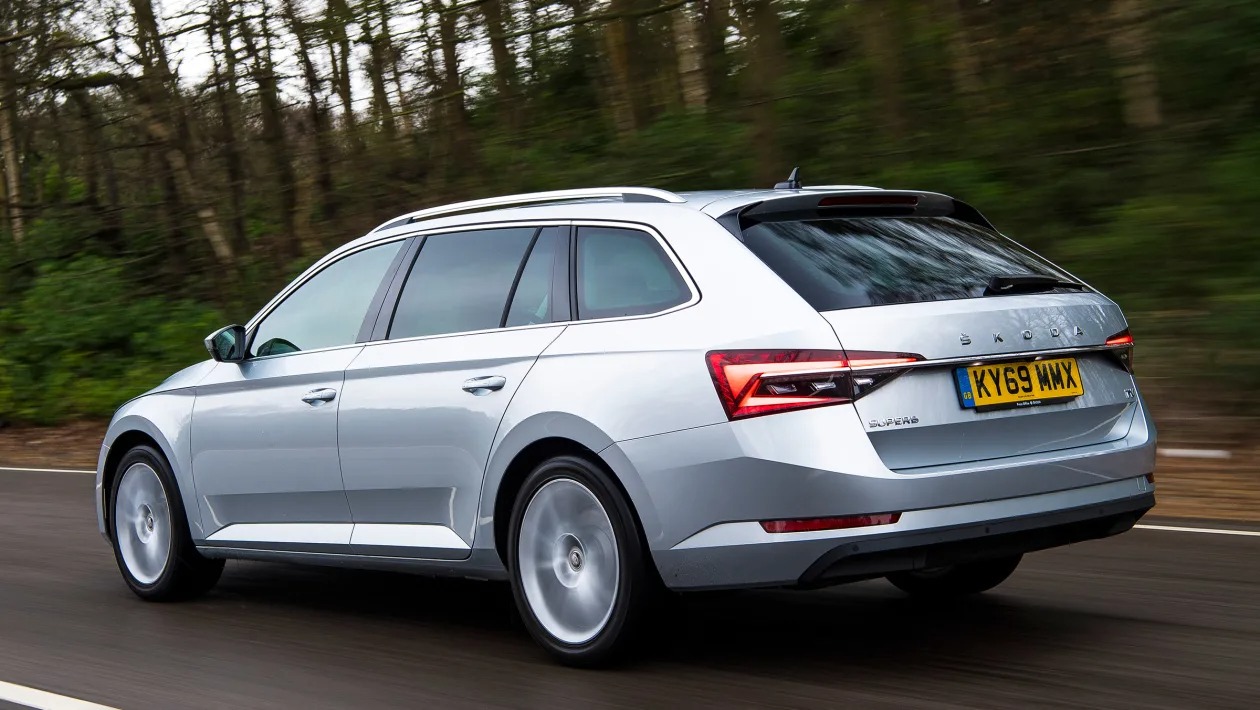 Skoda superb header