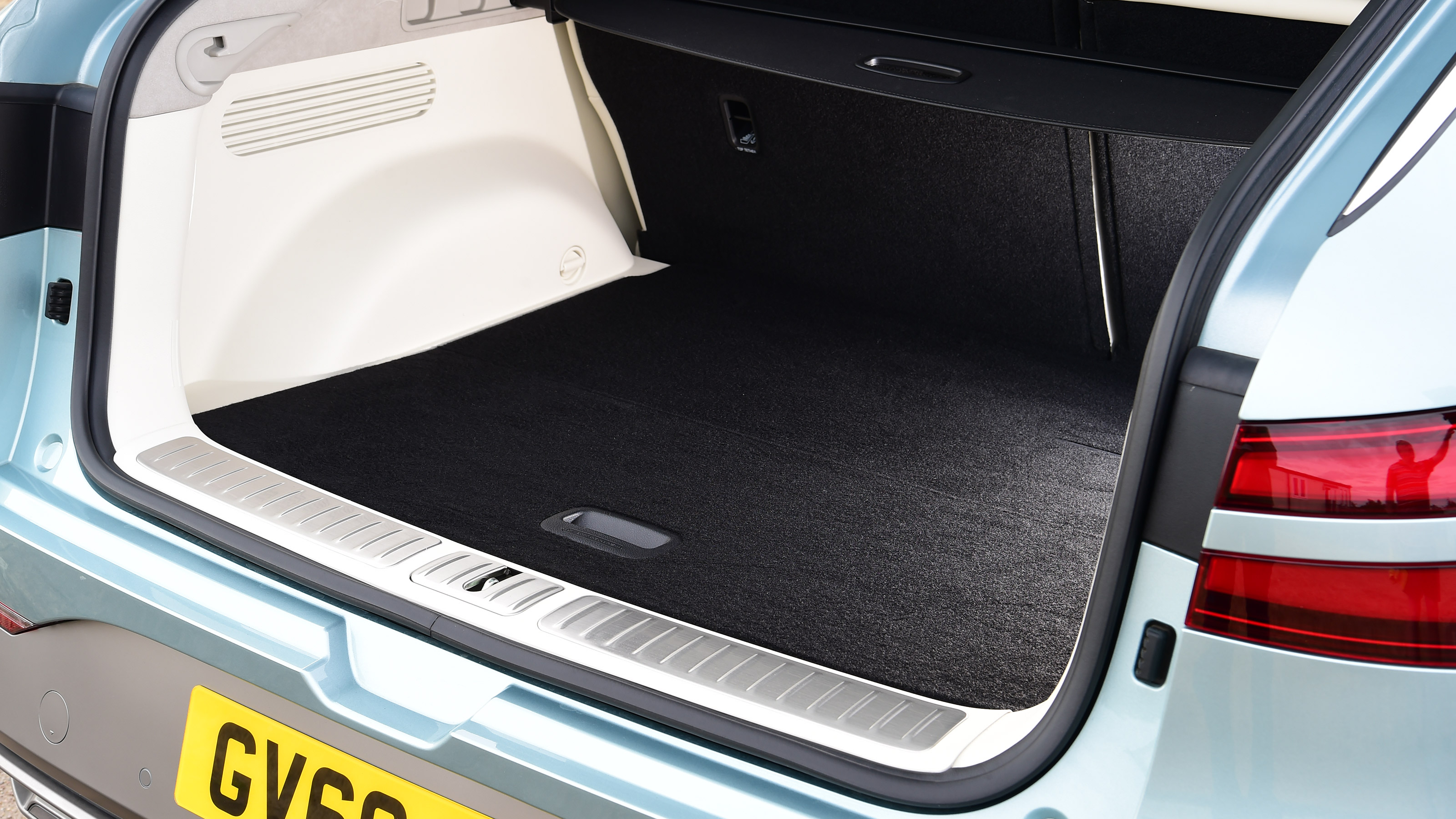 Genesis GV60 SUV boot