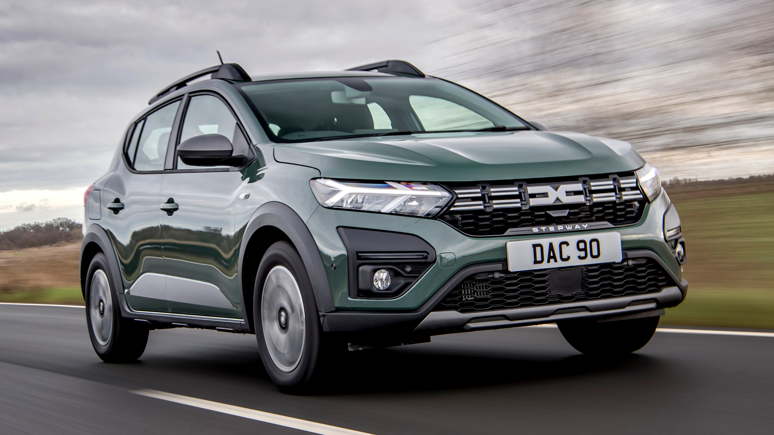 2023 Dacia Sandero Stepway - front tracking