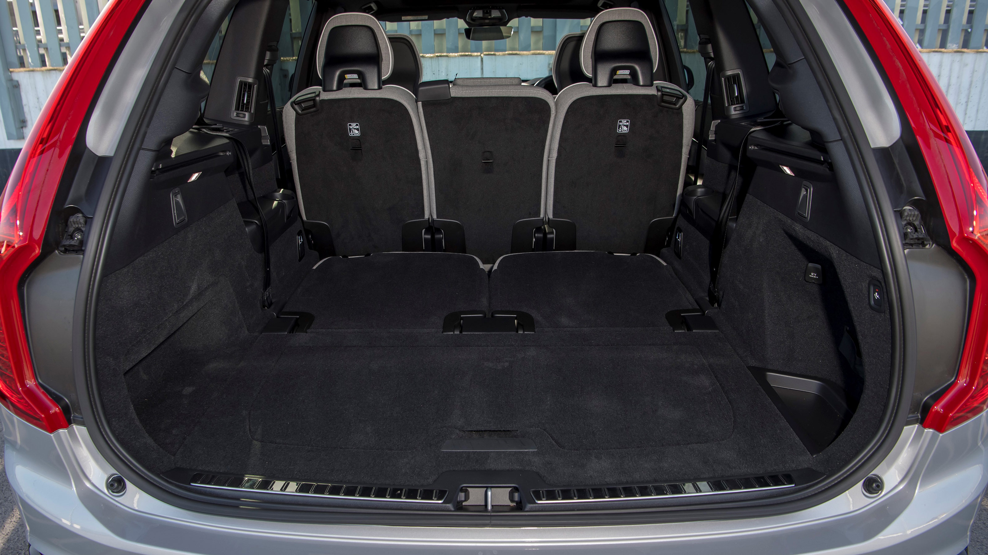 Volvo XC90 Recharge boot