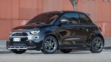 Abarth 500e 5