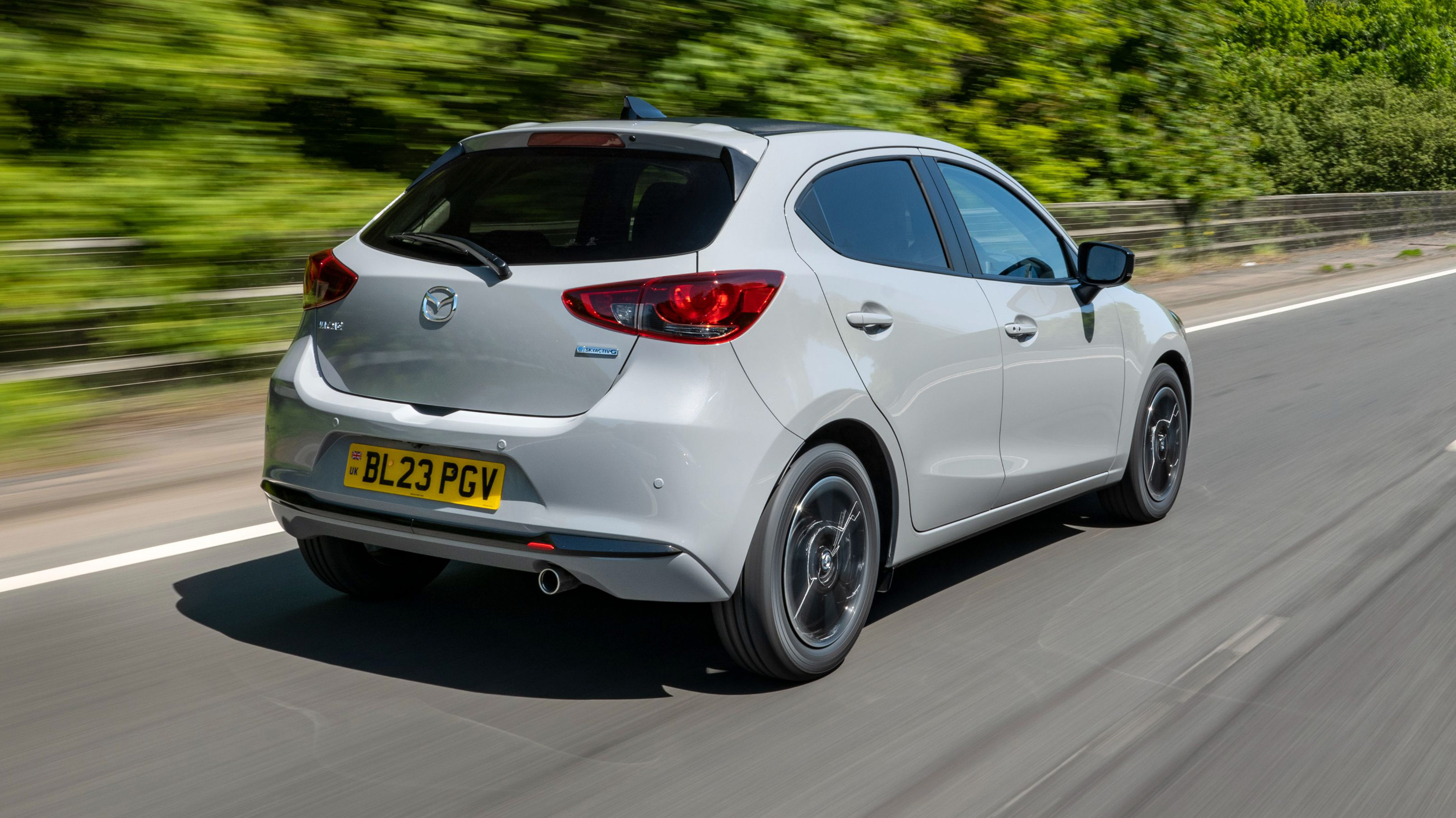 Mazda2 facelift rear 3/4 tracking